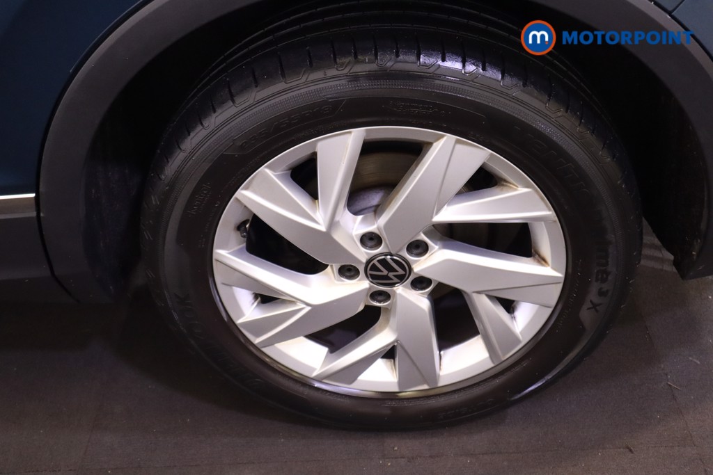 Volkswagen Tiguan Life Manual Petrol SUV - Stock Number (1584117) - 22nd supplementary image