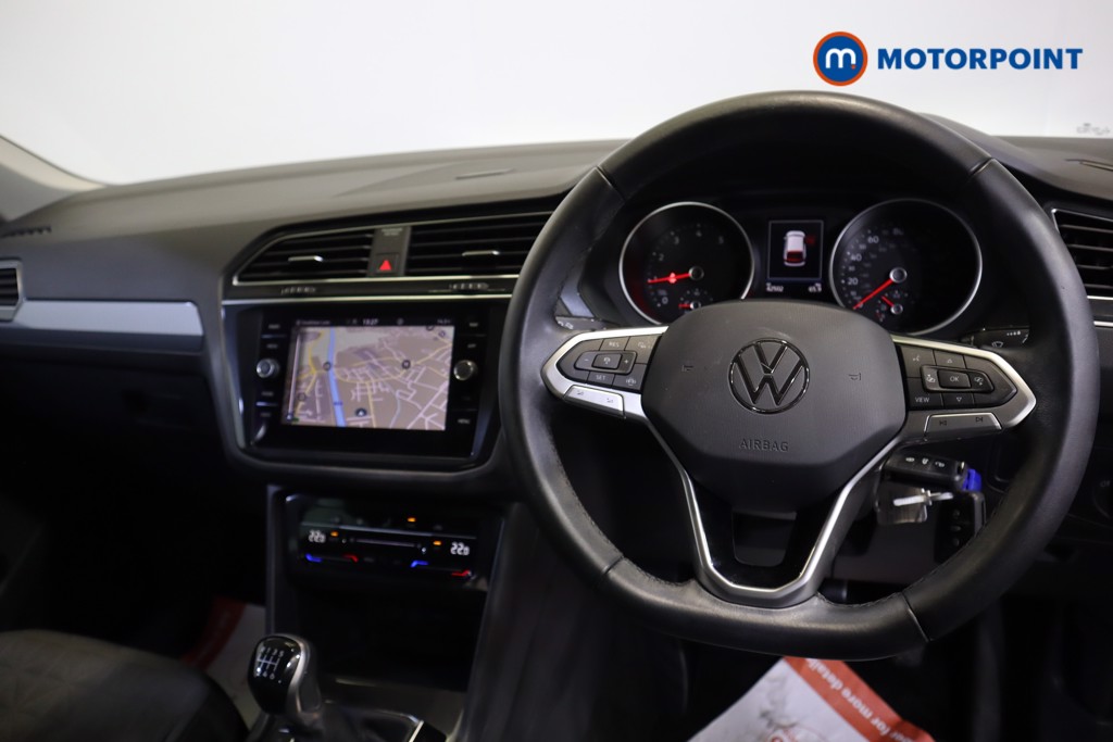 Volkswagen Tiguan Life Manual Petrol SUV - Stock Number (1584117) - 1st supplementary image