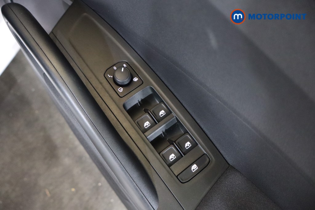 Skoda Fabia Design Edition Manual Petrol Hatchback - Stock Number (1584295) - 17th supplementary image