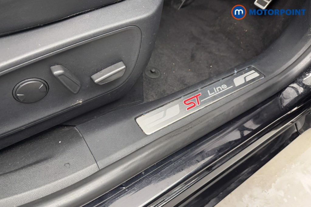Ford Kuga St-Line X Edition Automatic Petrol Plug-In Hybrid SUV - Stock Number (1584584) - 16th supplementary image