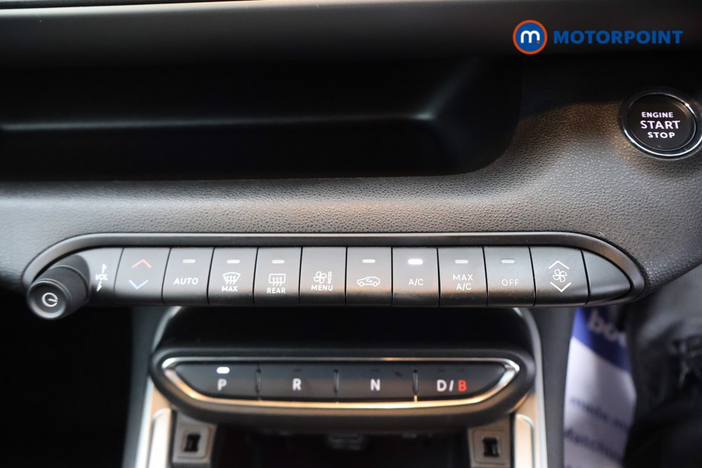 Jeep Avenger Summit Automatic Electric SUV - Stock Number (1584672) - 6th supplementary image