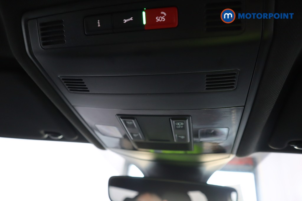 Volkswagen T-Cross R-Line Manual Petrol SUV - Stock Number (1584733) - 9th supplementary image