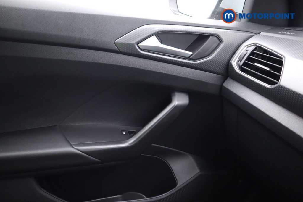 Volkswagen T-Cross R-Line Manual Petrol SUV - Stock Number (1584733) - 10th supplementary image