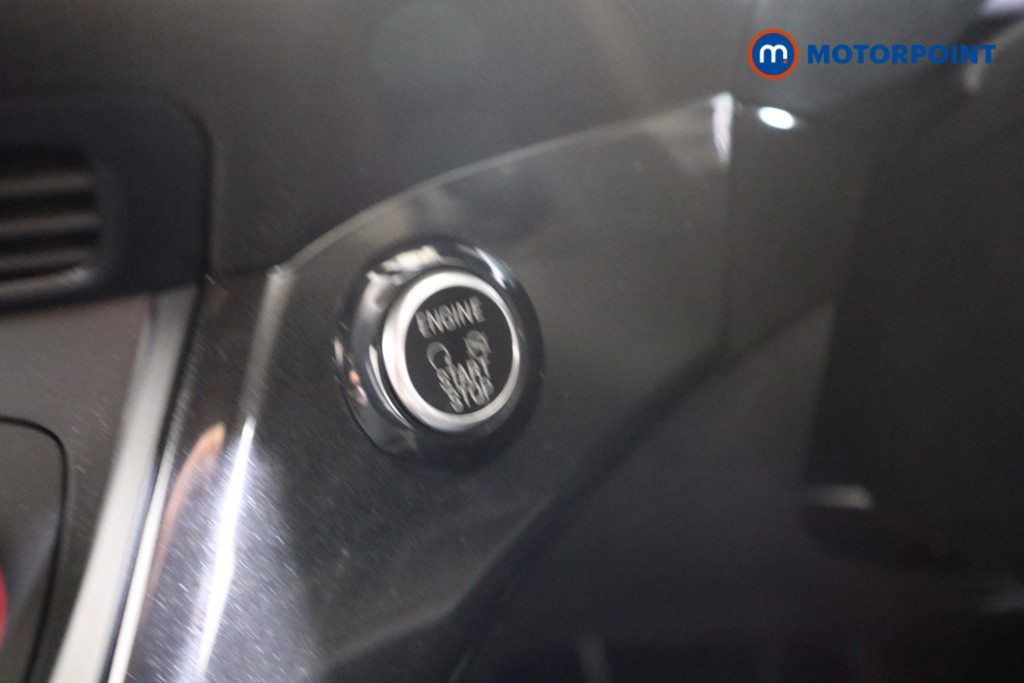 Ford Kuga St-Line Manual Diesel SUV - Stock Number (1584739) - 9th supplementary image