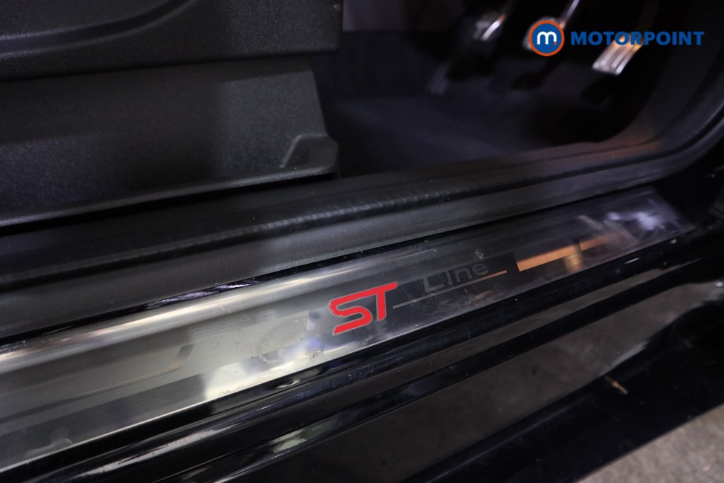Ford Kuga St-Line Manual Diesel SUV - Stock Number (1584739) - 15th supplementary image