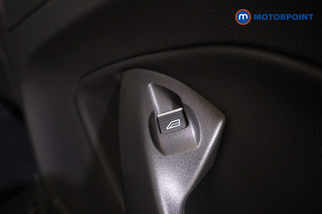 Ford Kuga St-Line Manual Diesel SUV - Stock Number (1584739) - 18th supplementary image