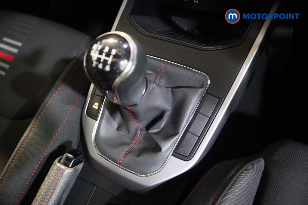 Seat Arona FR Manual Petrol SUV - Stock Number (1584788) - 9th supplementary image