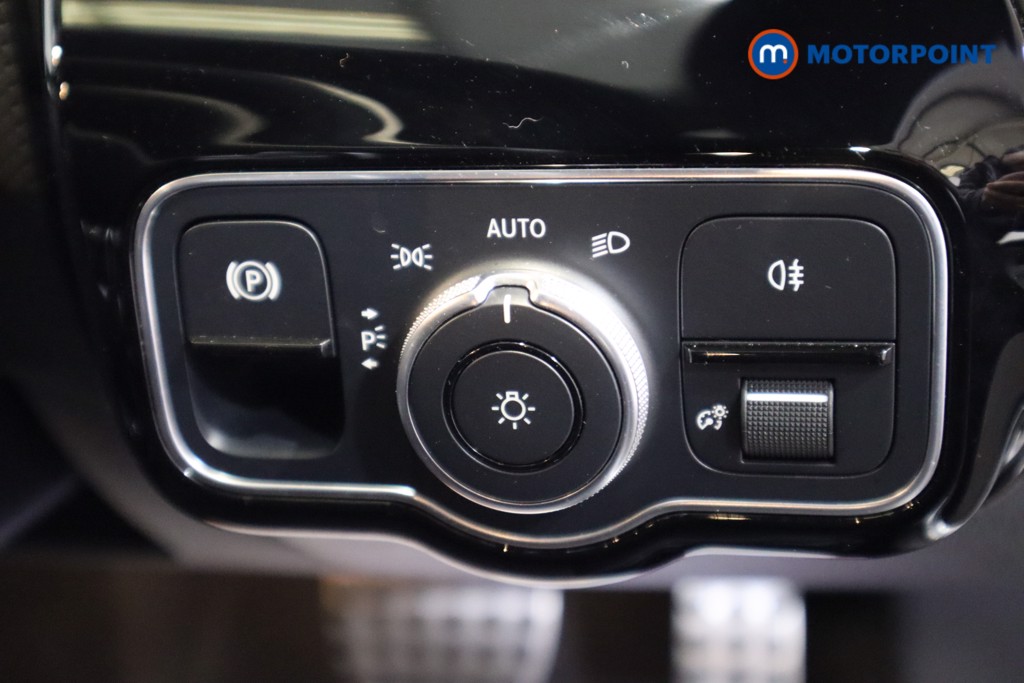 Mercedes-Benz CLA Amg Line Automatic Petrol Coupe - Stock Number (1585013) - 14th supplementary image