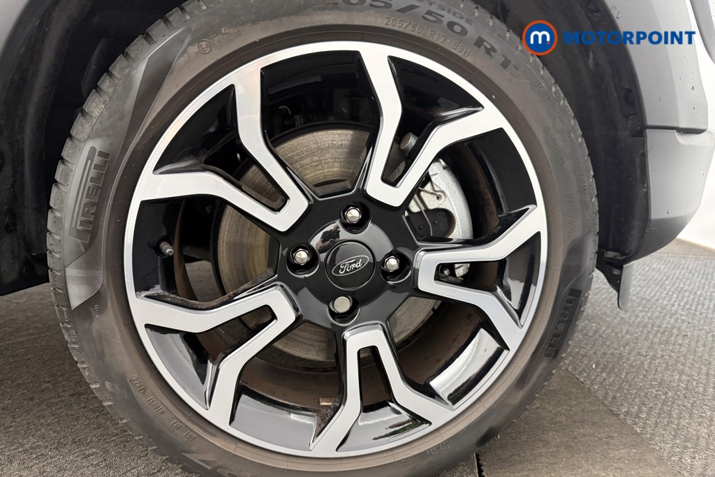 Ford Ecosport Active Manual Petrol SUV - Stock Number (1585033) - 11th supplementary image