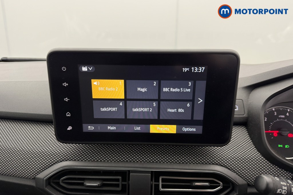 Dacia Sandero Comfort Automatic Petrol Hatchback - Stock Number (1585090) - 5th supplementary image