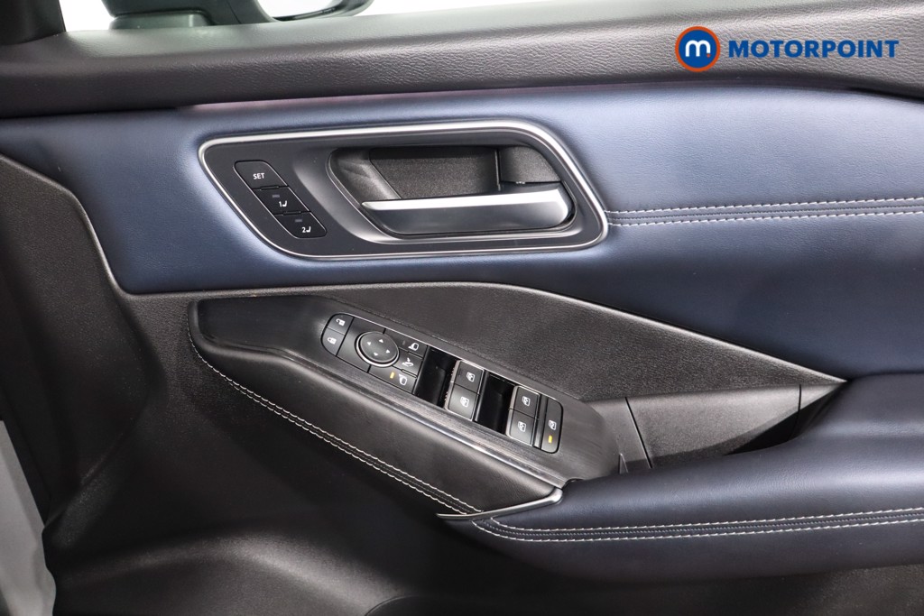Nissan Qashqai Tekna-Plus Manual Petrol SUV - Stock Number (1585106) - 22nd supplementary image