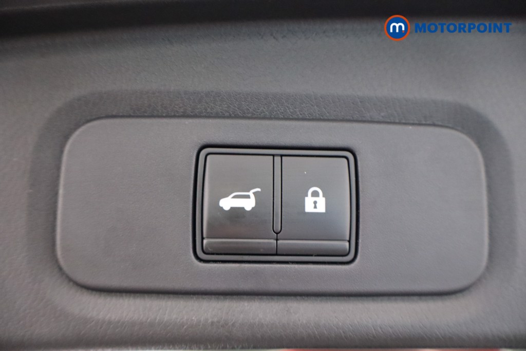 Nissan Qashqai Tekna-Plus Manual Petrol SUV - Stock Number (1585106) - 39th supplementary image