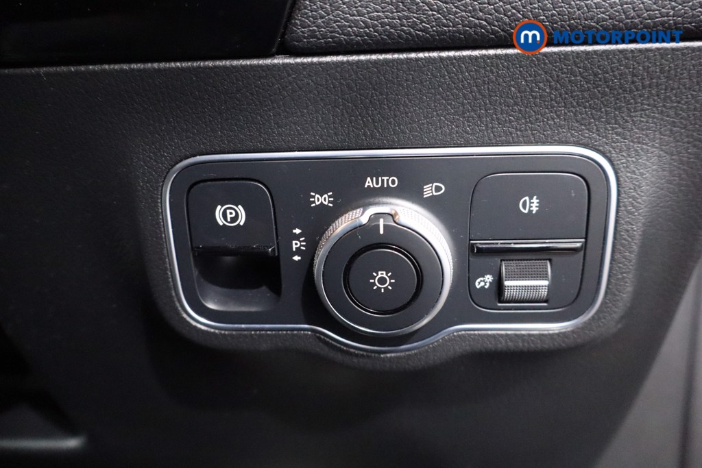 Mercedes-Benz B Class Sport Automatic Petrol Hatchback - Stock Number (1585429) - 20th supplementary image