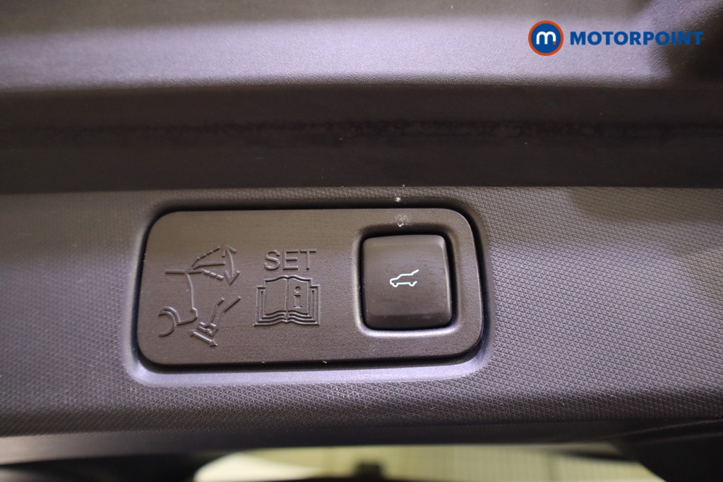 Ford Mustang Mach-E Extended Range Automatic Electric SUV - Stock Number (1585482) - 22nd supplementary image