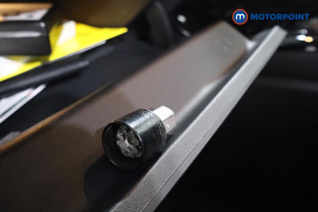 Mercedes-Benz CLA Amg Line Automatic Petrol Plug-In Hybrid Coupe - Stock Number (1585648) - 14th supplementary image