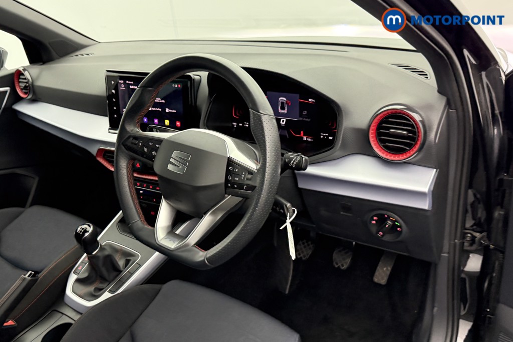 Seat Arona FR Manual Petrol SUV - Stock Number (1585940) - 4th supplementary image