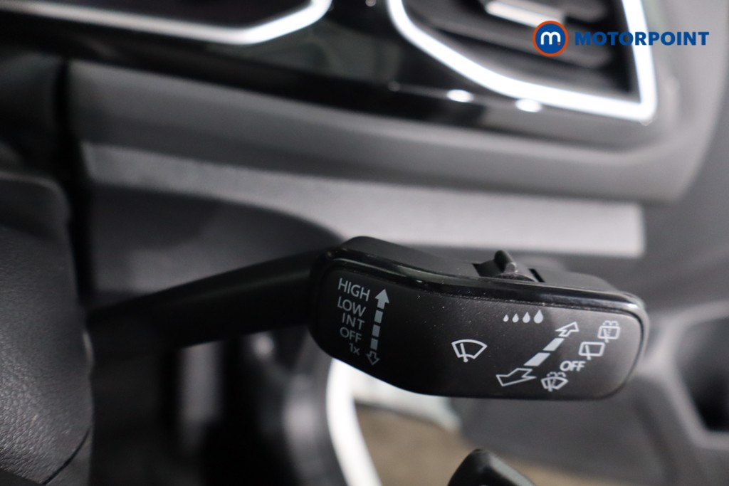 Volkswagen T-Roc R Automatic Petrol SUV - Stock Number (1586037) - 20th supplementary image