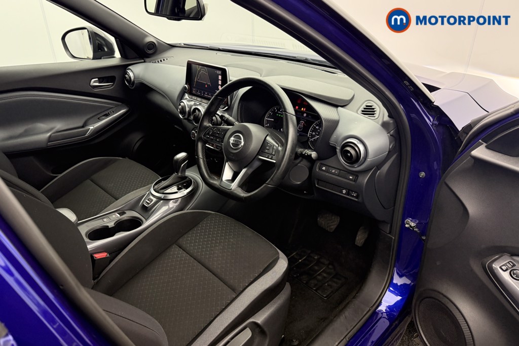 Nissan Juke N-Connecta Automatic Petrol SUV - Stock Number (1586086) - 3rd supplementary image