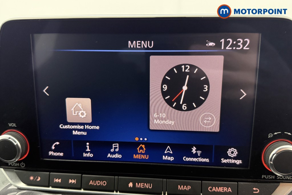 Nissan Juke N-Connecta Automatic Petrol SUV - Stock Number (1586086) - 9th supplementary image
