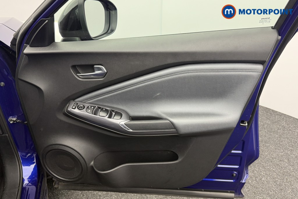 Nissan Juke N-Connecta Automatic Petrol SUV - Stock Number (1586086) - 14th supplementary image