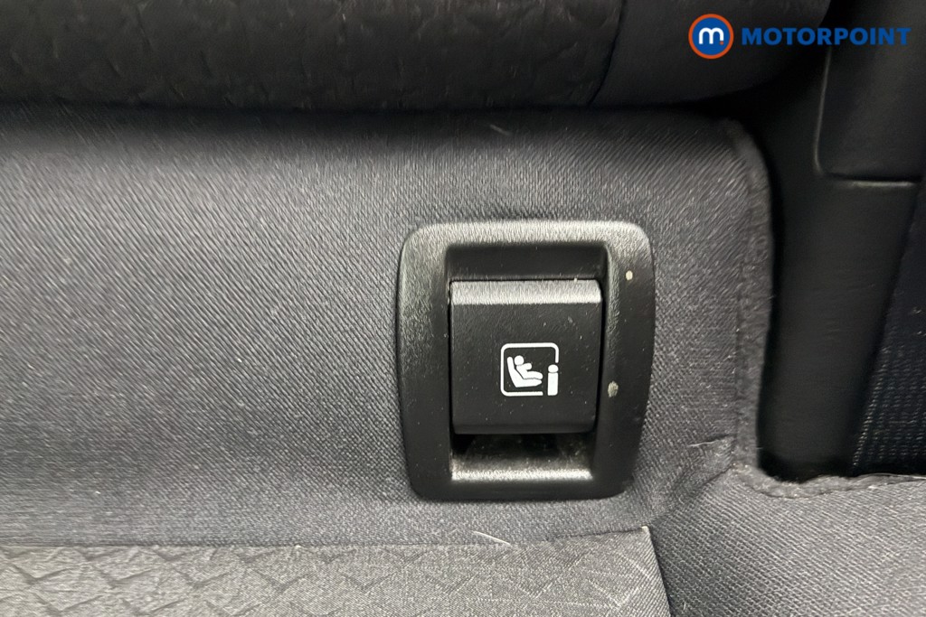 Nissan Juke N-Connecta Automatic Petrol SUV - Stock Number (1586086) - 21st supplementary image