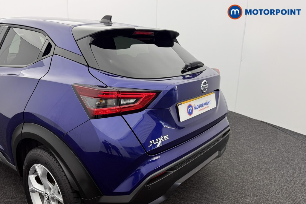 Nissan Juke N-Connecta Automatic Petrol SUV - Stock Number (1586086) - 23rd supplementary image