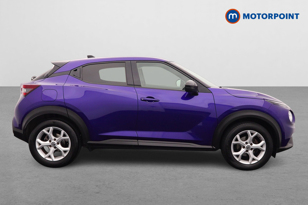 Nissan Juke N-Connecta Automatic Petrol SUV - Stock Number (1586086) - Drivers side
