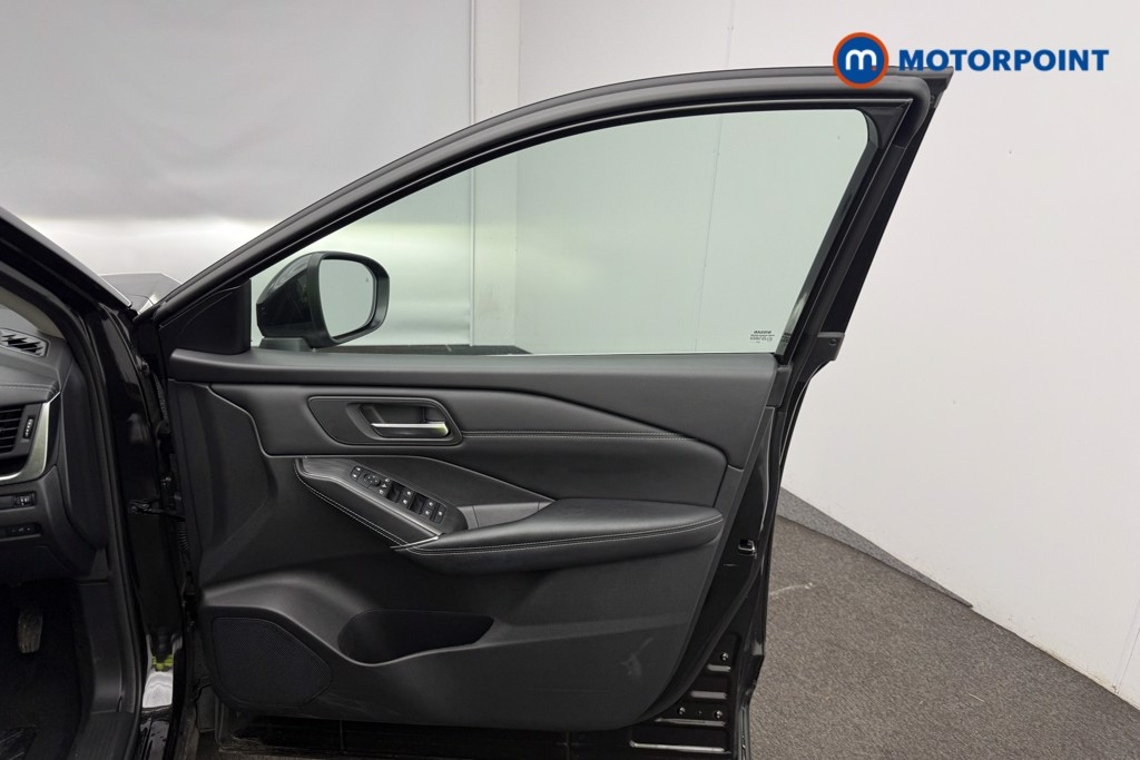 Nissan Qashqai N-Connecta Automatic Petrol SUV - Stock Number (1586102) - 16th supplementary image