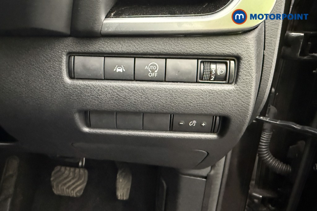 Nissan Qashqai N-Connecta Automatic Petrol SUV - Stock Number (1586102) - 18th supplementary image