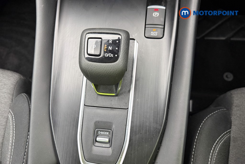 Nissan Qashqai N-Connecta Automatic Petrol SUV - Stock Number (1586102) - 20th supplementary image