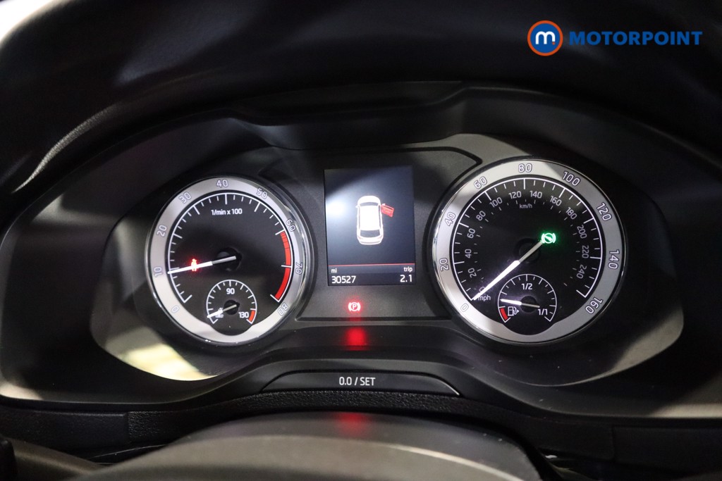 Skoda Karoq Sport Line Automatic Petrol SUV - Stock Number (1586333) - 4th supplementary image