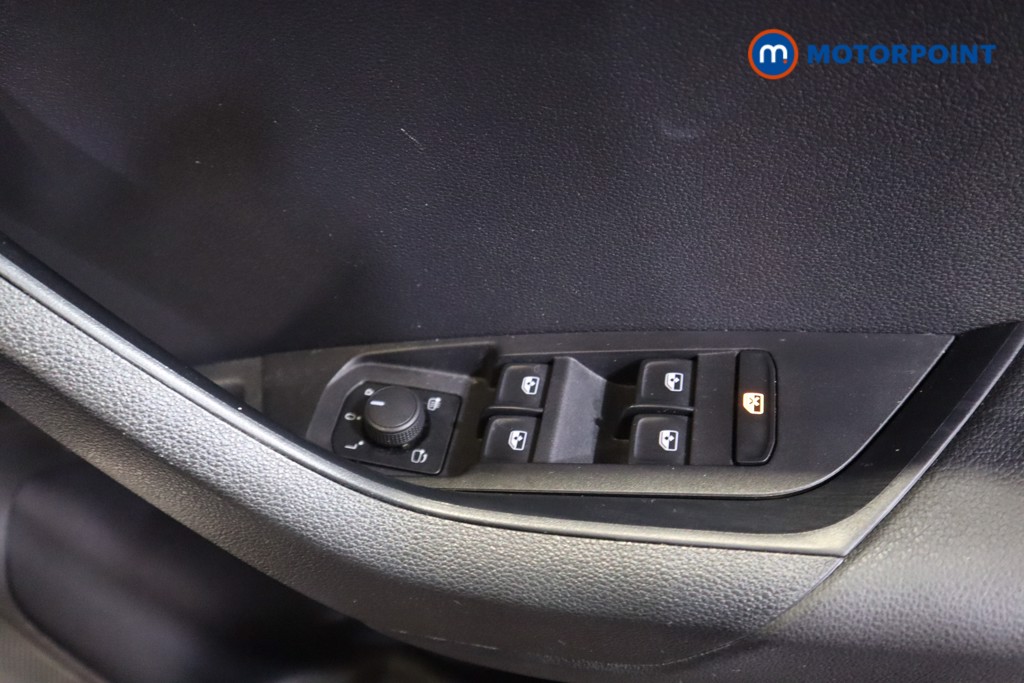 Skoda Karoq Sport Line Automatic Petrol SUV - Stock Number (1586333) - 11th supplementary image