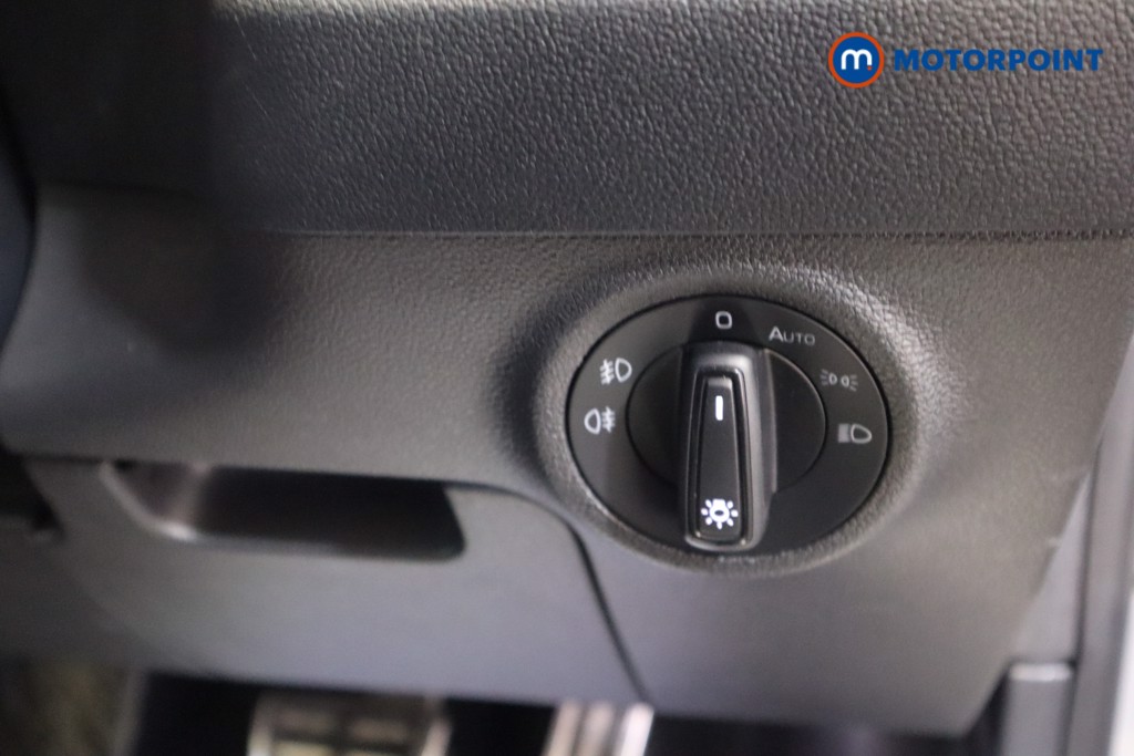 Skoda Karoq Sport Line Automatic Petrol SUV - Stock Number (1586333) - 12th supplementary image