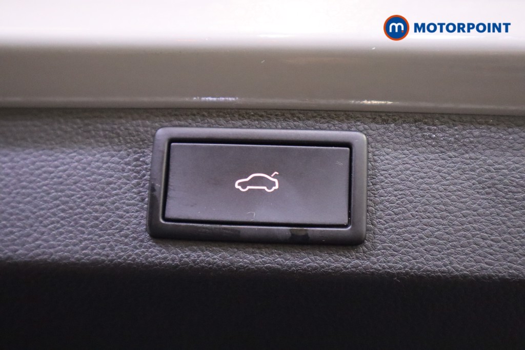 Skoda Karoq Sport Line Automatic Petrol SUV - Stock Number (1586333) - 21st supplementary image
