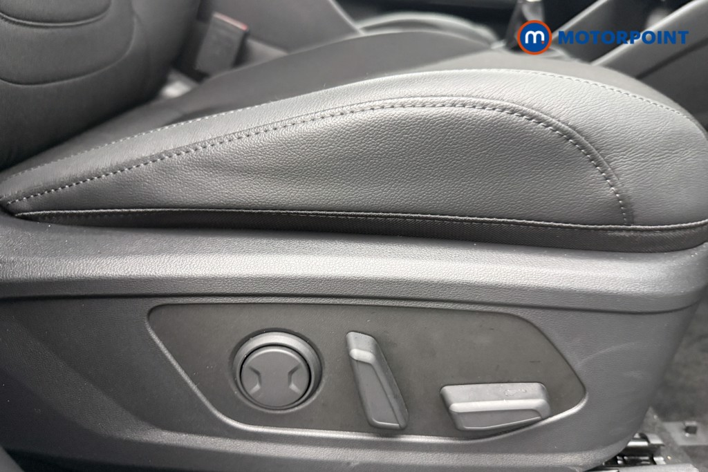 Hyundai Tucson Premium Manual Petrol SUV - Stock Number (1586371) - 18th supplementary image