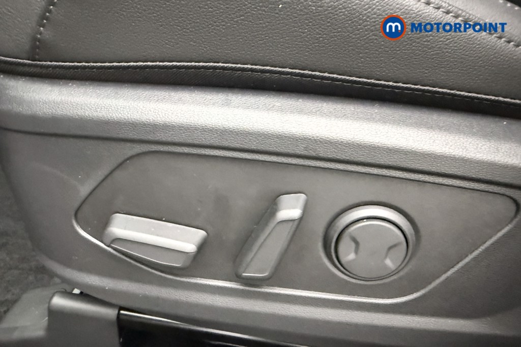 Hyundai Tucson Premium Manual Petrol SUV - Stock Number (1586371) - 19th supplementary image