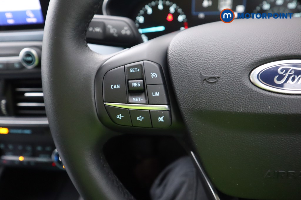 Ford Focus Active X Manual Petrol Hatchback - Stock Number (1586403) - 5th supplementary image