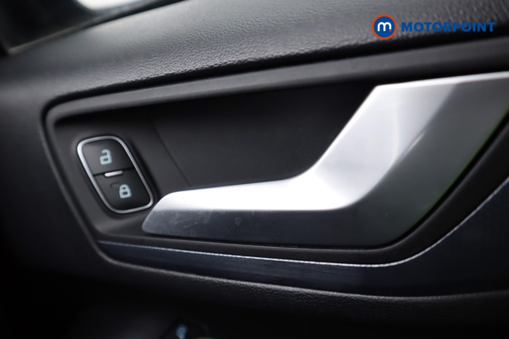 Ford Focus Active X Manual Petrol Hatchback - Stock Number (1586403) - 9th supplementary image