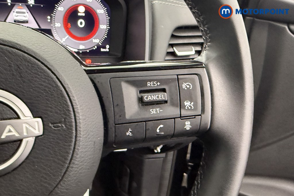Nissan Qashqai Kuro Edition Automatic Petrol-Electric Hybrid SUV - Stock Number (1586423) - 13th supplementary image
