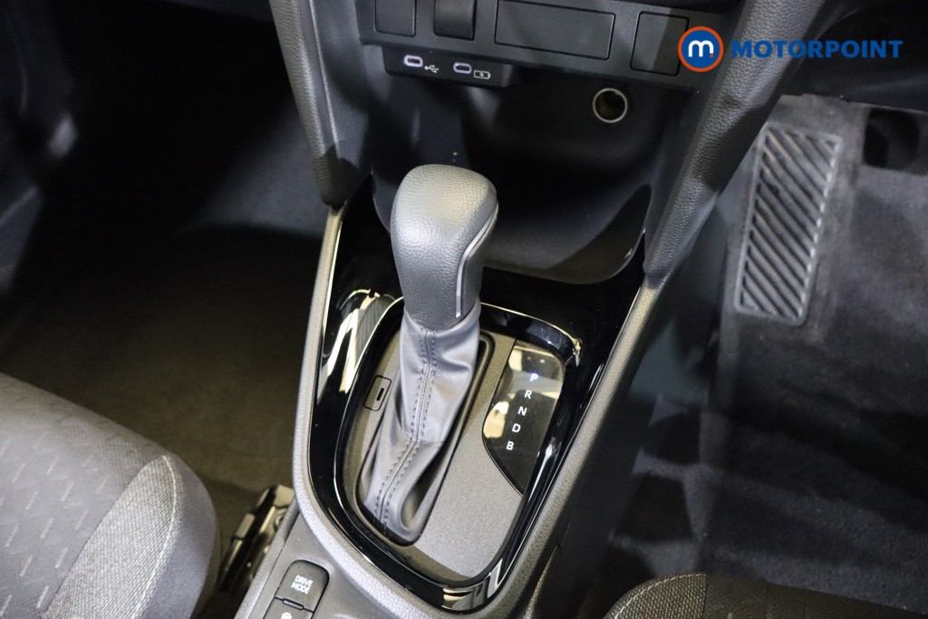 Toyota Yaris Cross Design Automatic Petrol-Electric Hybrid Estate - Stock Number (1586432) - 12th supplementary image
