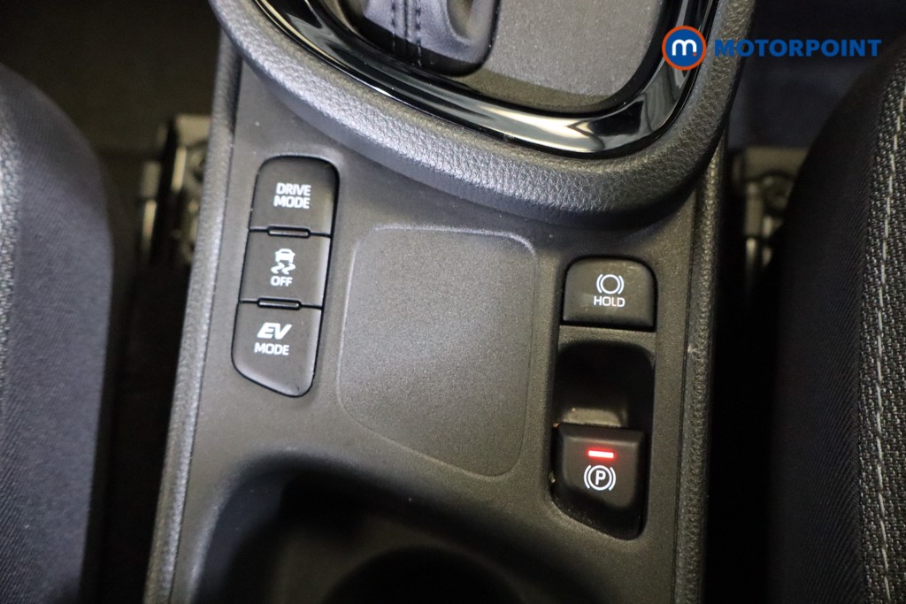 Toyota Yaris Cross Design Automatic Petrol-Electric Hybrid Estate - Stock Number (1586432) - 13th supplementary image