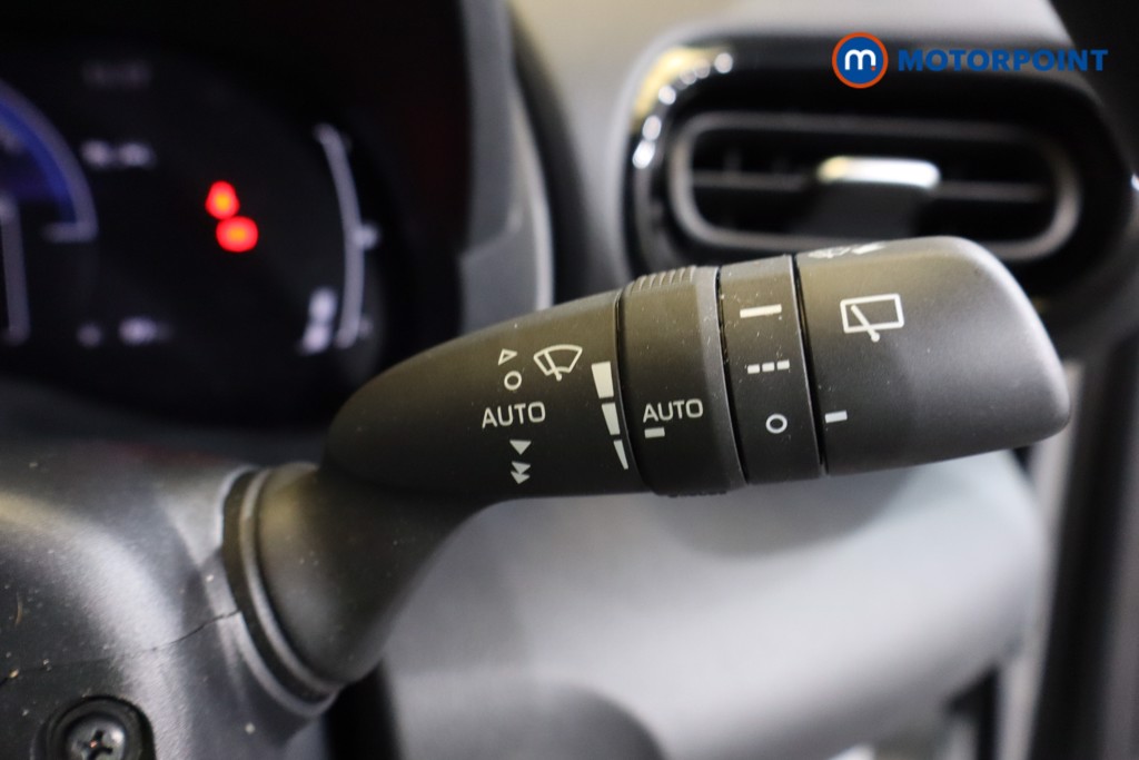 Toyota Yaris Cross Design Automatic Petrol-Electric Hybrid Estate - Stock Number (1586432) - 17th supplementary image
