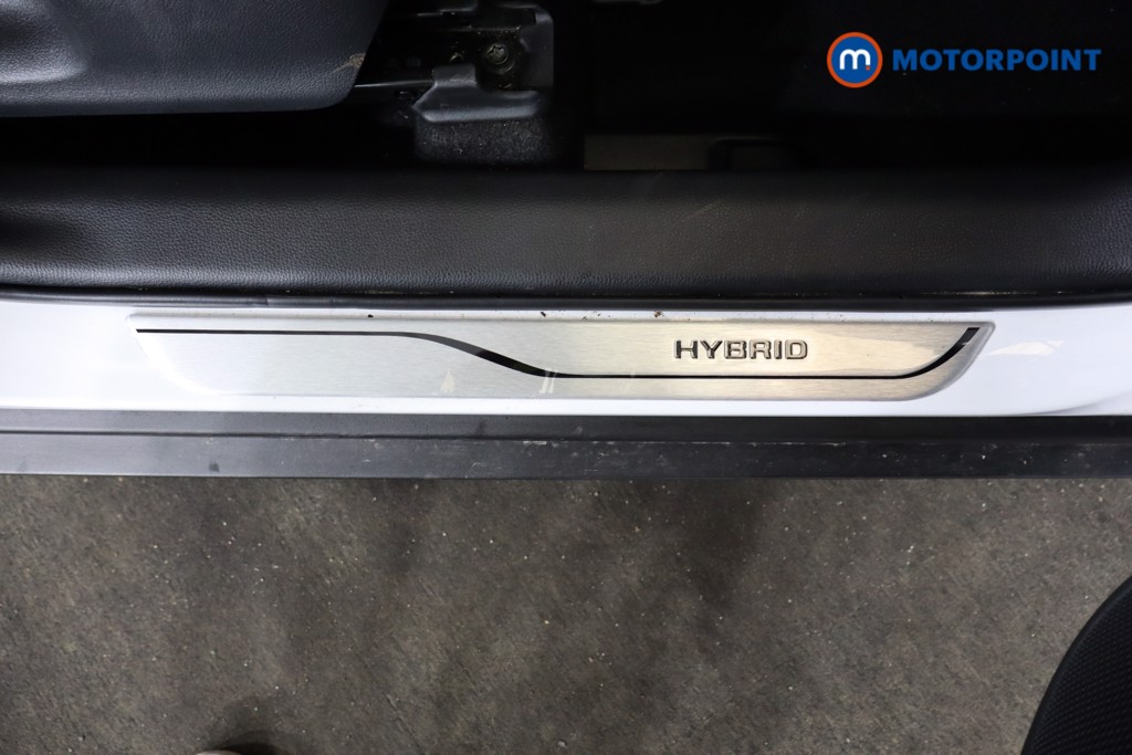 Toyota Yaris Cross Design Automatic Petrol-Electric Hybrid Estate - Stock Number (1586432) - 20th supplementary image