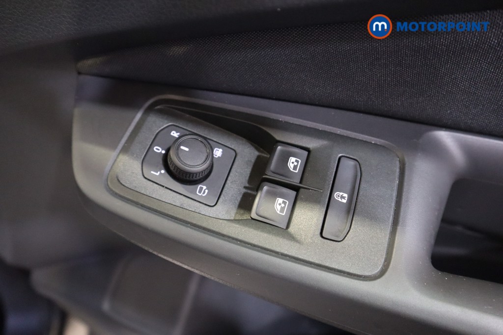Ford Grand Tourneo Connect Titanium Automatic Petrol People Carrier - Stock Number (1586759) - 12th supplementary image