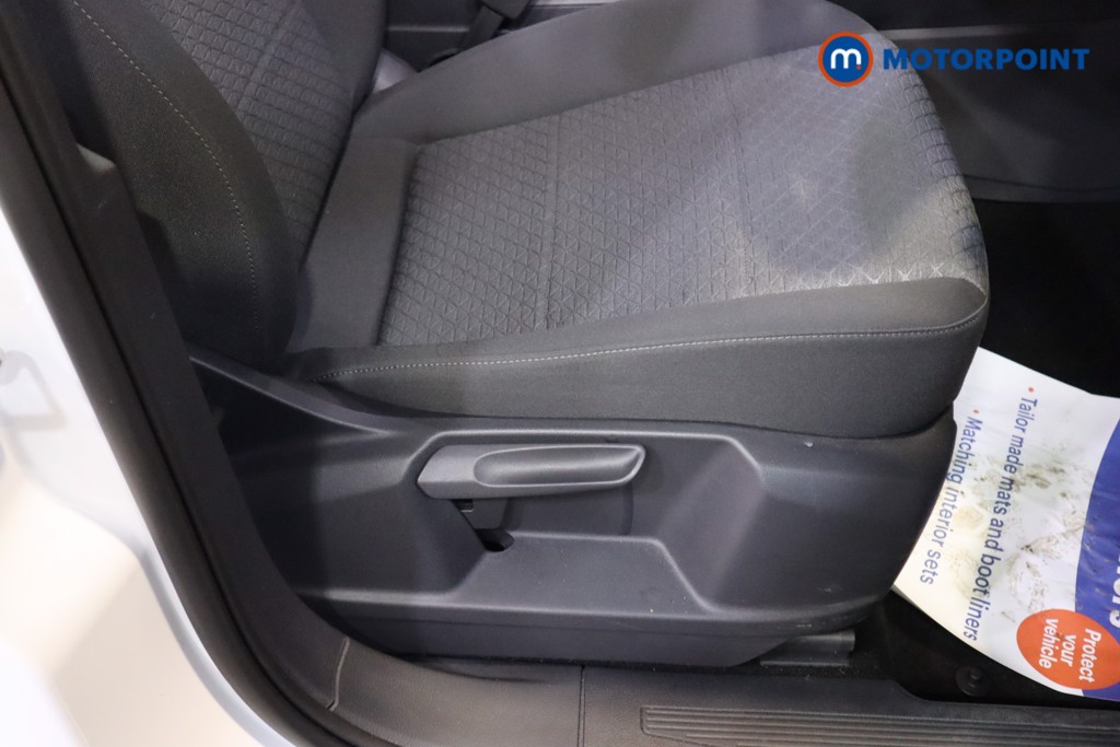 Ford Grand Tourneo Connect Titanium Automatic Petrol People Carrier - Stock Number (1586759) - 18th supplementary image