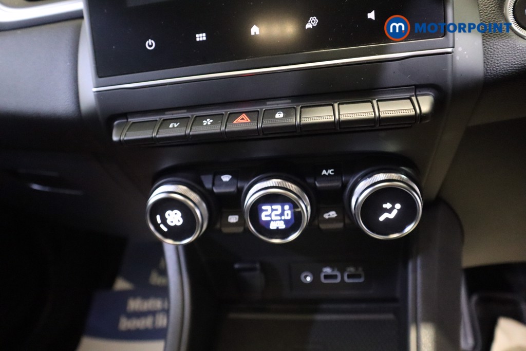 Renault Captur Techno Automatic Petrol Plug-In Hybrid SUV - Stock Number (1586801) - 5th supplementary image