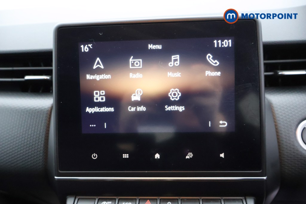 Renault Clio Iconic Manual Petrol Hatchback - Stock Number (1586895) - 12th supplementary image