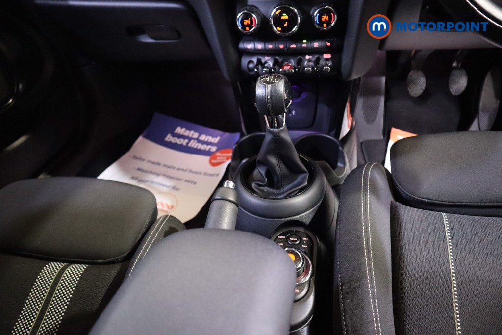 Mini Hatchback Cooper S Classic Manual Petrol Hatchback - Stock Number (1586927) - 6th supplementary image