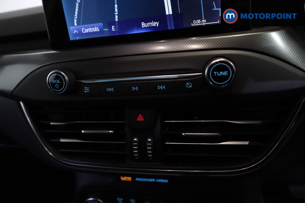 Ford Focus Titanium X Automatic Diesel Hatchback - Stock Number (1586945) - 5th supplementary image