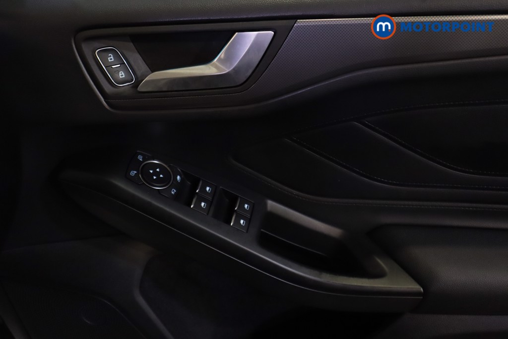 Ford Focus Titanium X Automatic Diesel Hatchback - Stock Number (1586945) - 10th supplementary image